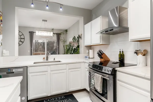 $229,900 | 6307 Commonwealth Drive, Unit 1, Loves Park, IL 61111