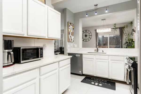 $229,900 | 6307 Commonwealth Drive, Unit 1, Loves Park, IL 61111