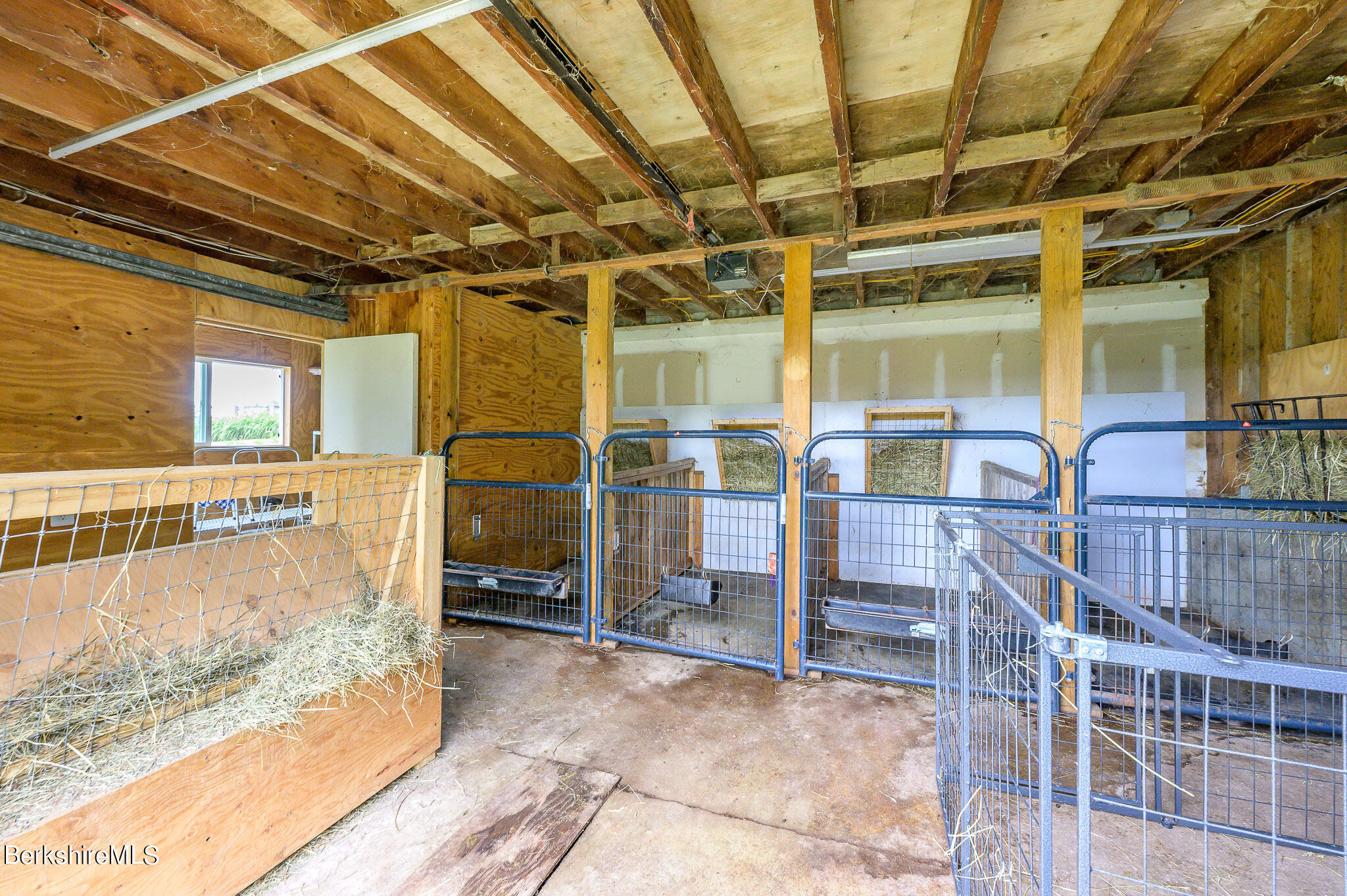 1606 State Road Richmond, MA 01254 - Photo 45 of 55 Screen - 1606 State Rd Richmond MA 01254