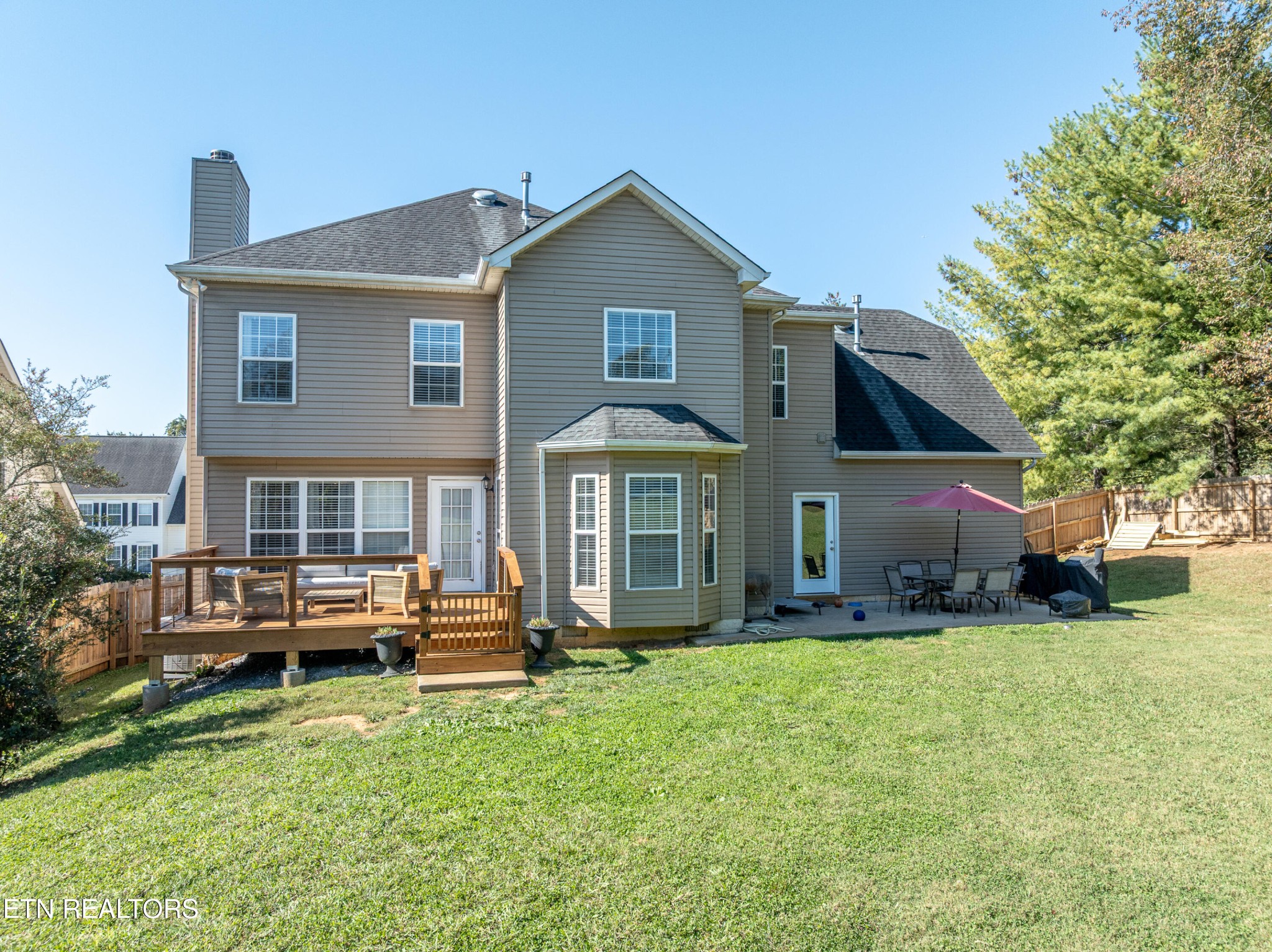 1600 Legacy Park Road Knoxville, TN 37922 - Photo 51 of 58 a front view of a house with a yard