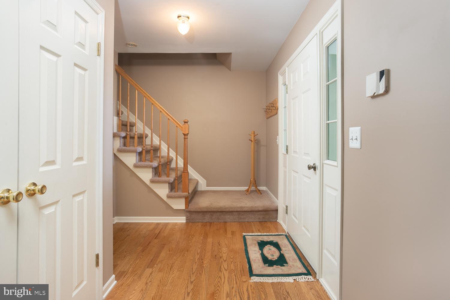 43 Highbridge Road Trenton, NJ 08620 - Photo 4 of 35