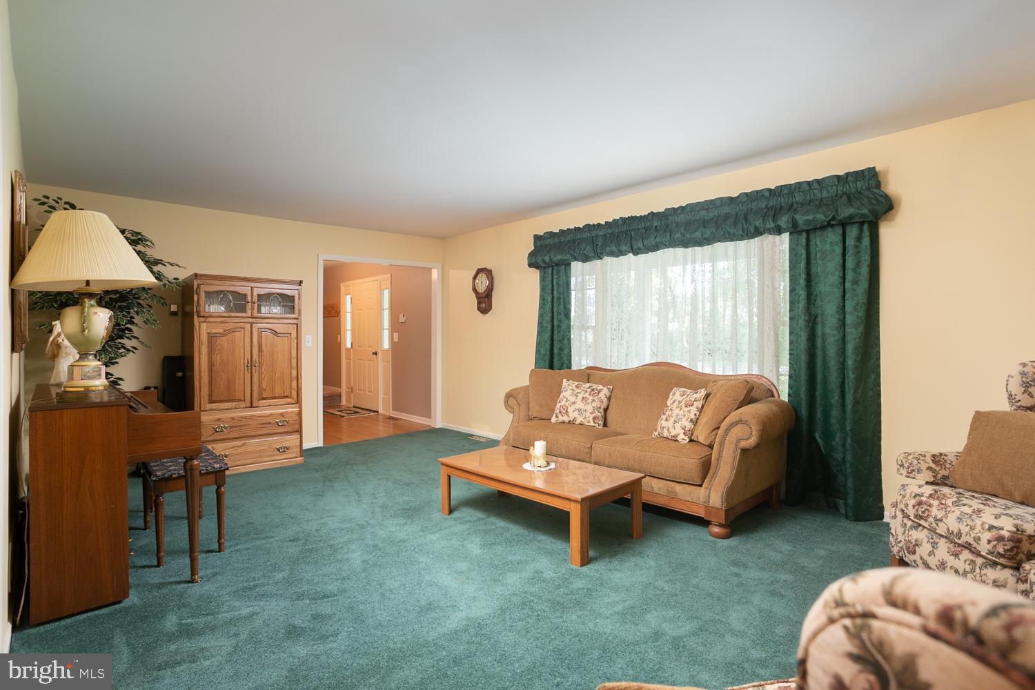 43 Highbridge Road Trenton, NJ 08620 - Photo 6 of 35