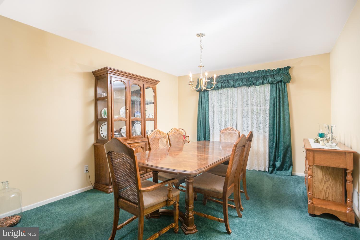 43 Highbridge Road Trenton, NJ 08620 - Photo 9 of 35