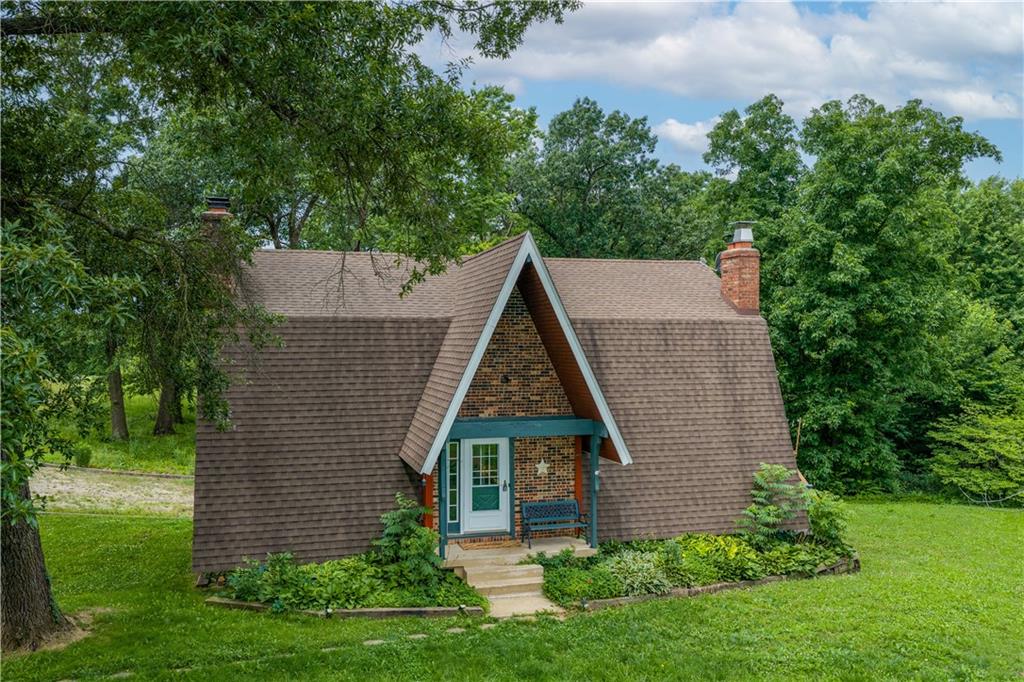 1017 Northeast 250 Road Knob Noster, MO 65336 - Photo 1 of 80