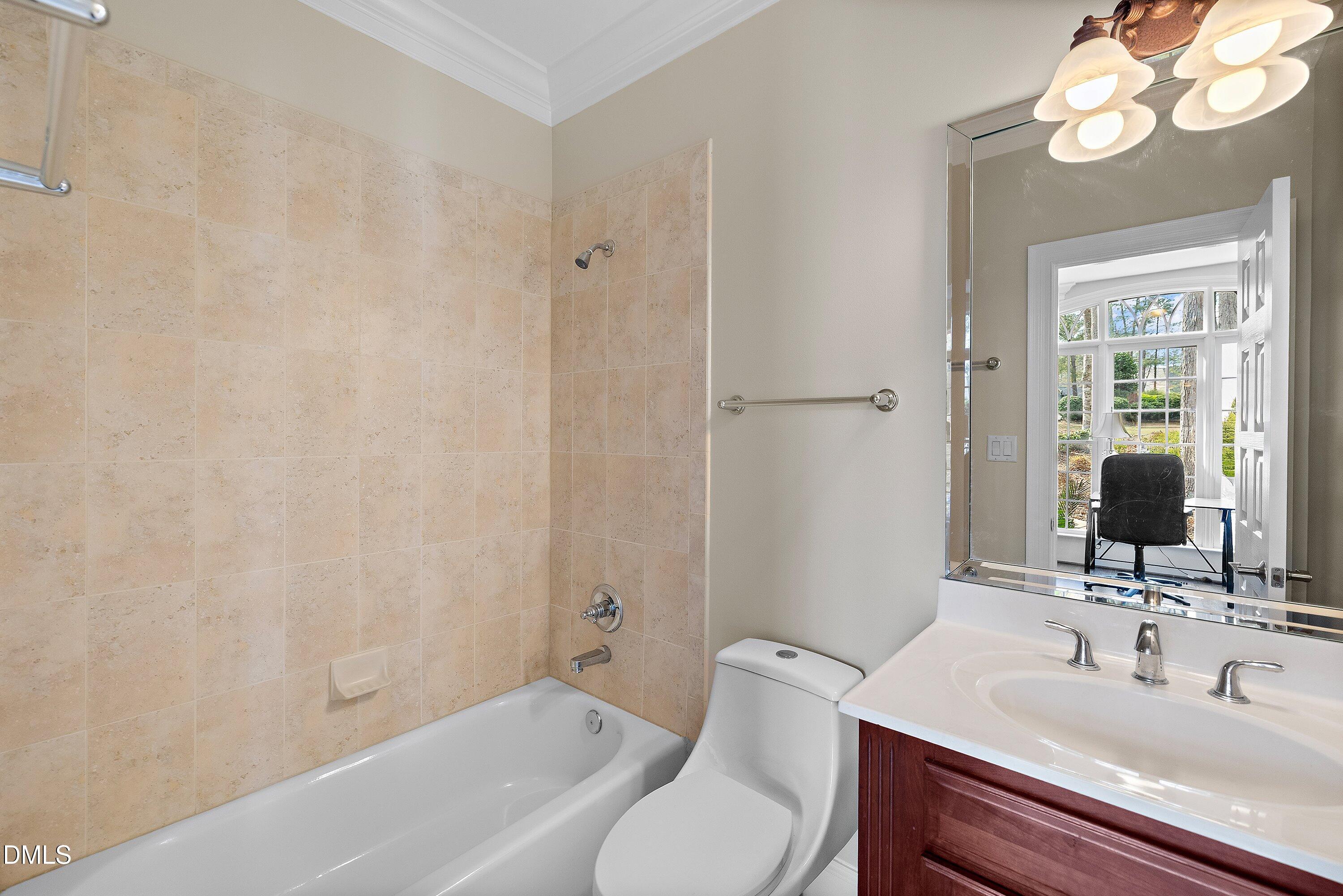 1525 Eglantyne Court Raleigh, NC 27613 - Photo 32 of 105 015-1525 Eglantyne_3388