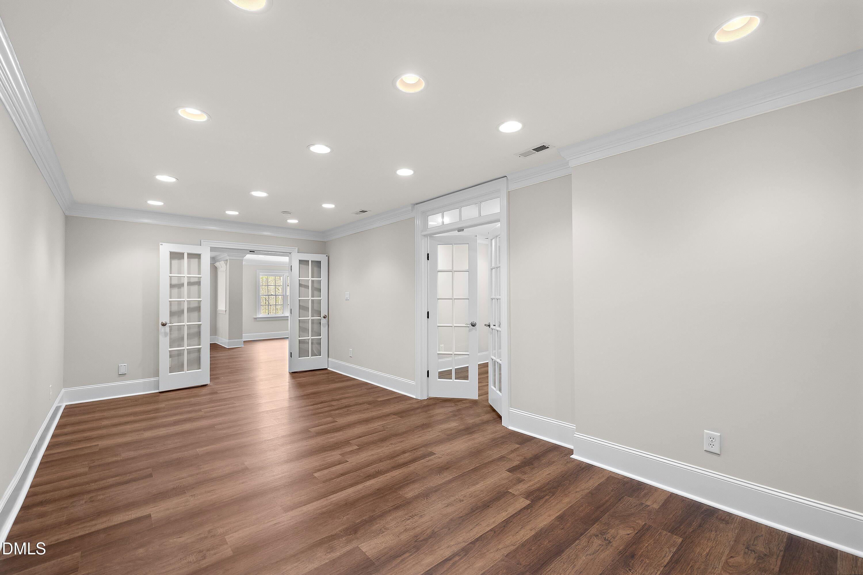 1525 Eglantyne Court Raleigh, NC 27613 - Photo 77 of 105 105-1525 Eglantyne_3834