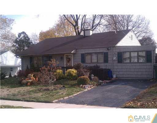 18 Windsor Road Edison, NJ 08817 - Photo 2 of 21