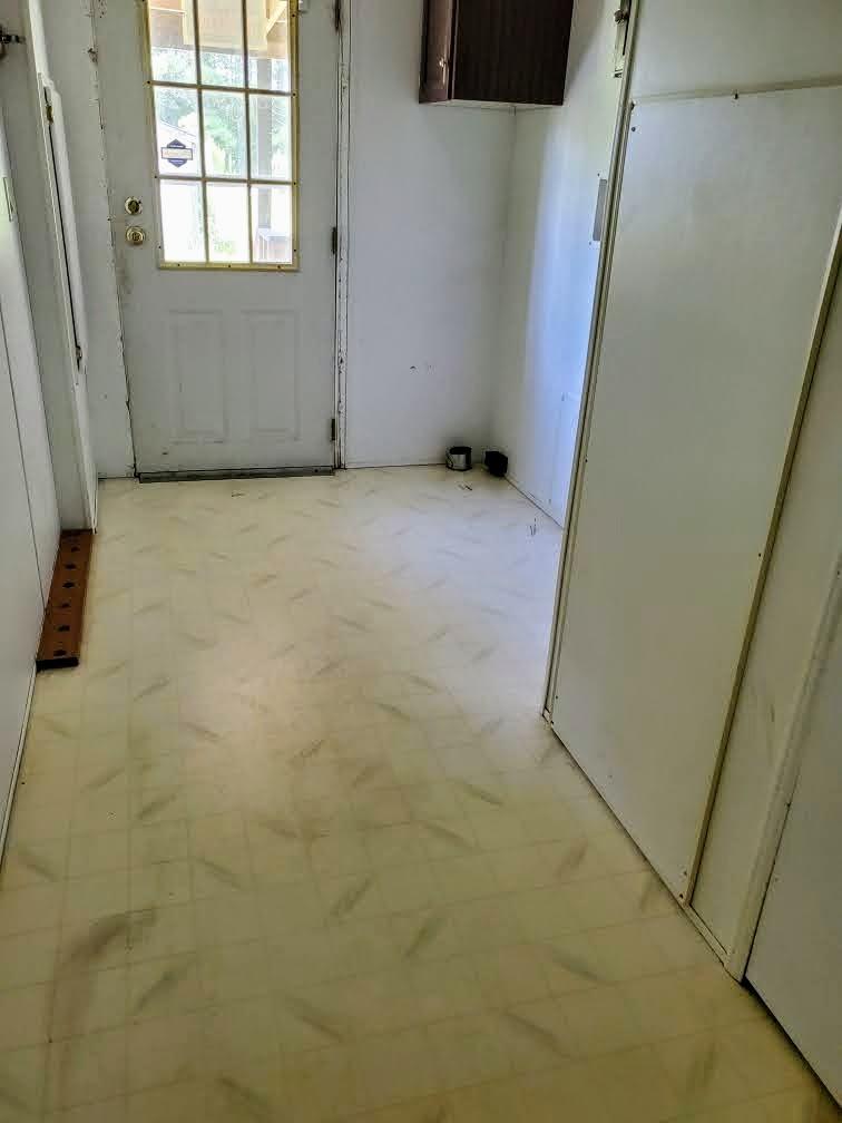 430 Bedon Road Walterboro, SC 29488 - Photo 8 of 12 Laundry room / mud room