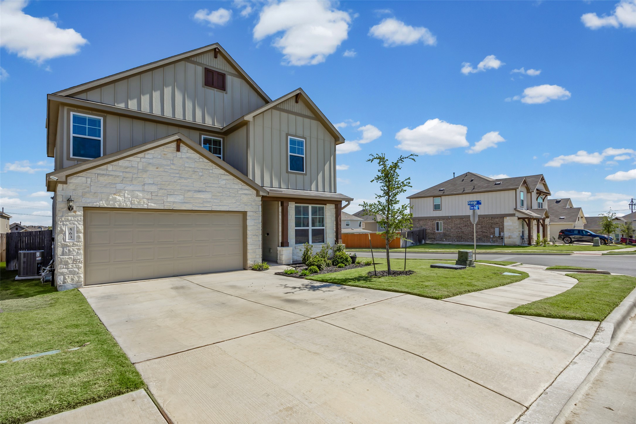 563 Tree Nut Loop Buda, TX 78610 - Photo 2 of 27