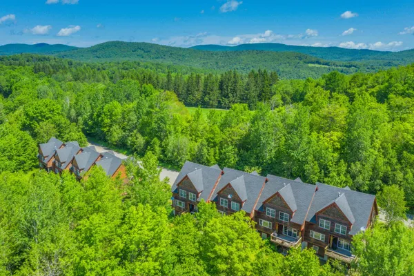 $599,000 | 10 A Grouse Lane, Unit 10A, West Dover, VT 05356