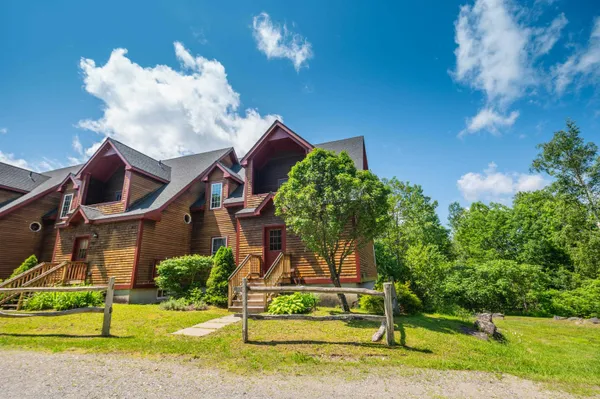 $599,000 | 10 A Grouse Lane, Unit 10A, West Dover, VT 05356