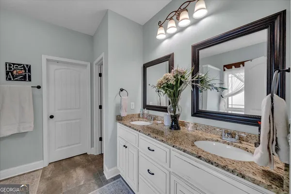 $299,000 | 102 McEwen Court, Perry, GA 31069