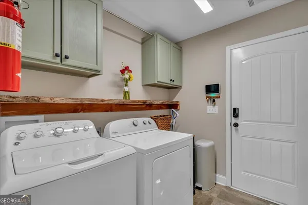 $299,000 | 102 McEwen Court, Perry, GA 31069