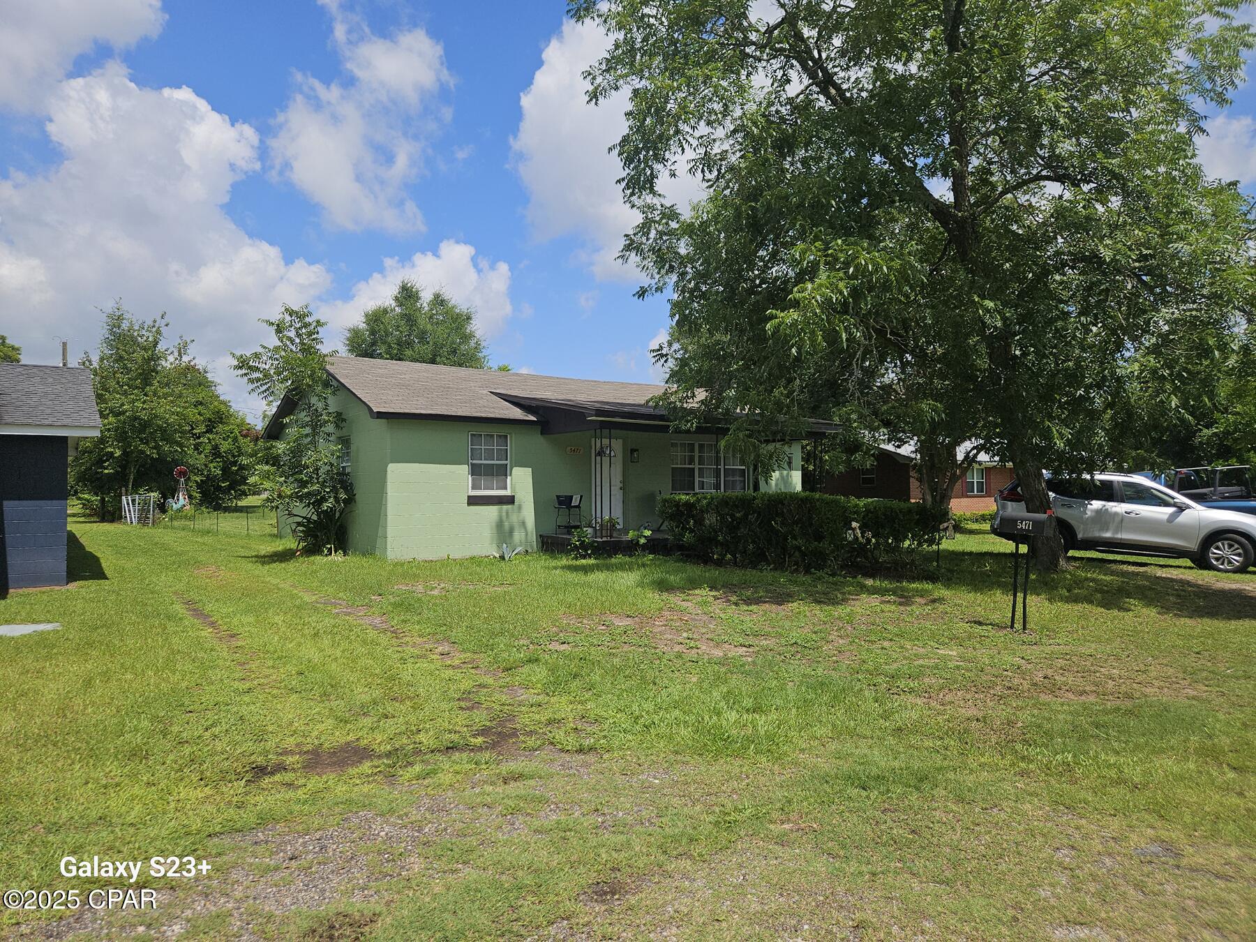 5471 10th Street Malone, FL 32445 - Photo 1 of 23