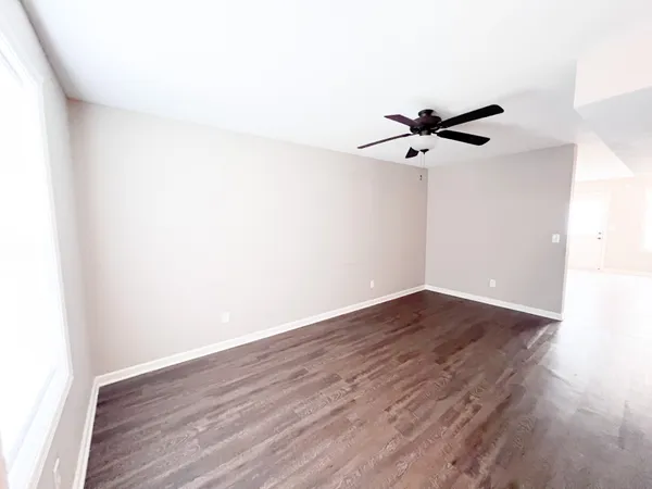 $1,095 | 305 Rowand Court, Unit 4, Clarksville, TN 37042