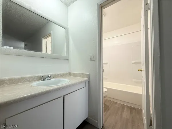 $855 | 4600 South University Center Drive, Unit 235, Las Vegas, NV 89119
