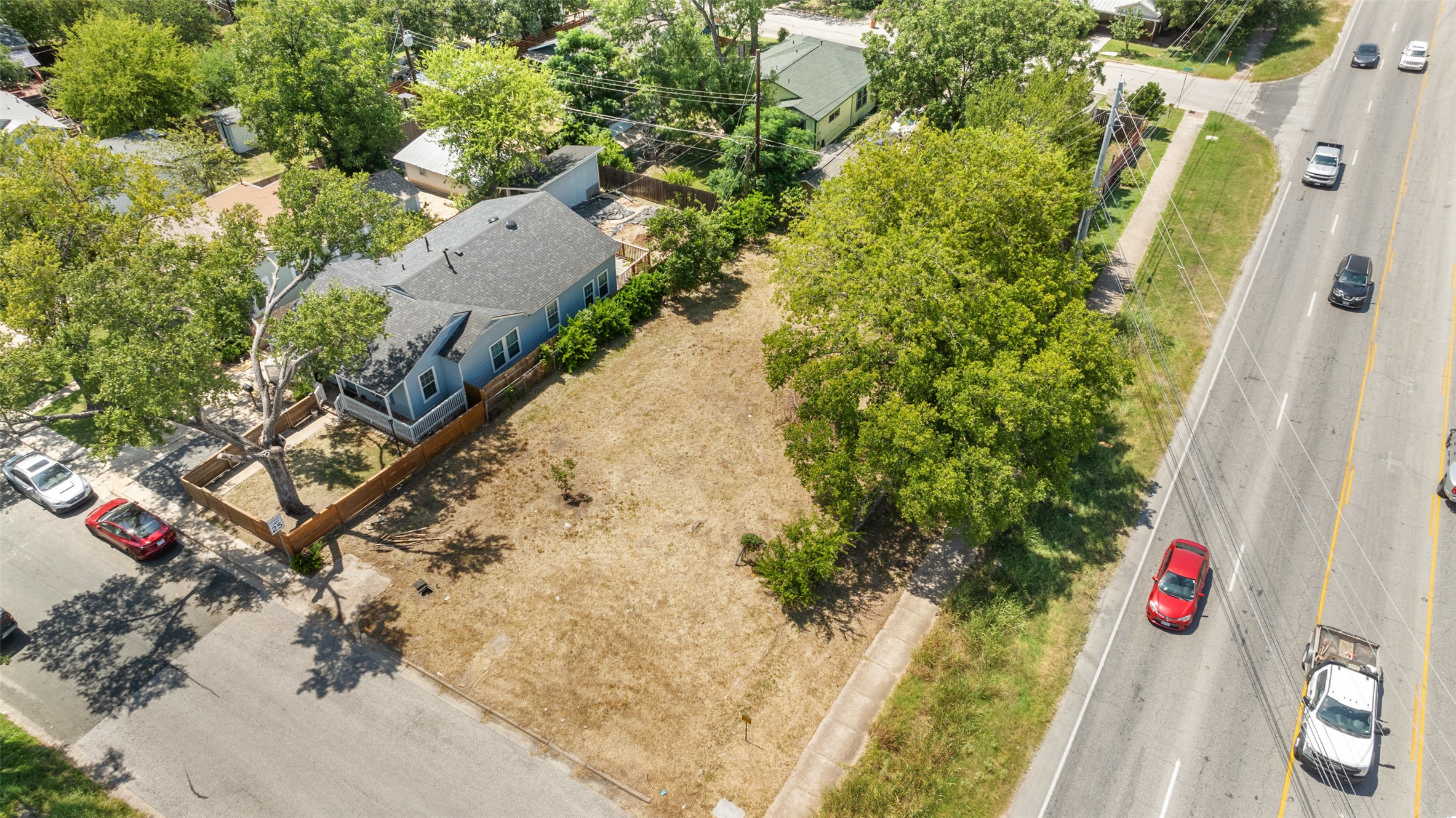 2956 Higgins Street Austin, TX 78722 - Photo 4 of 14