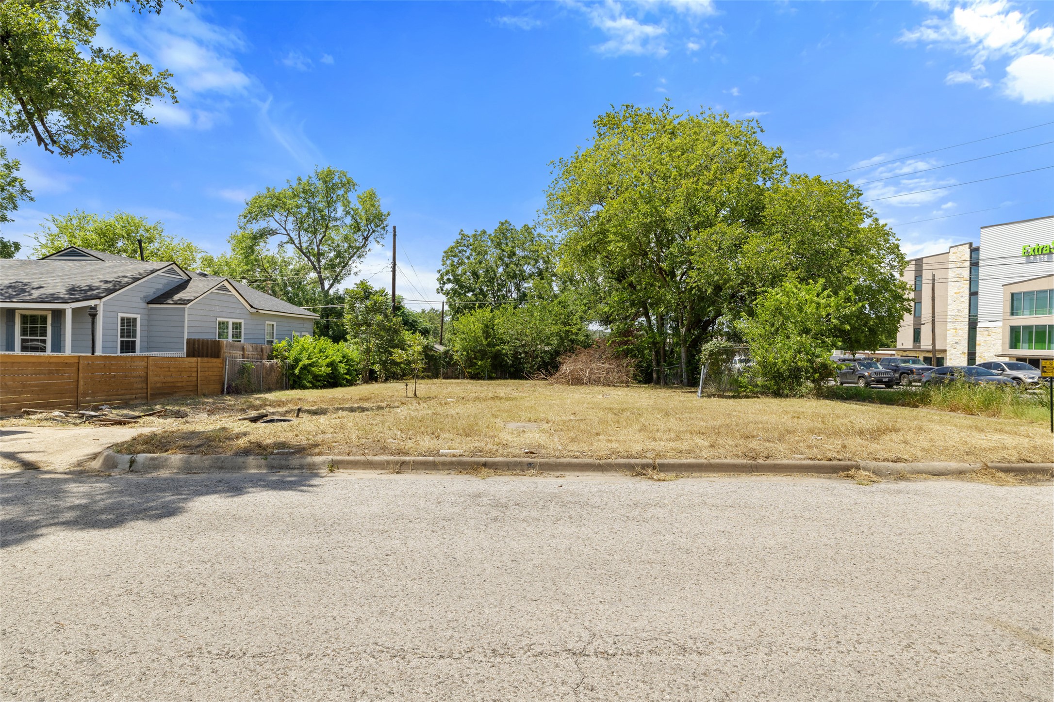 2956 Higgins Street Austin, TX 78722 - Photo 10 of 14