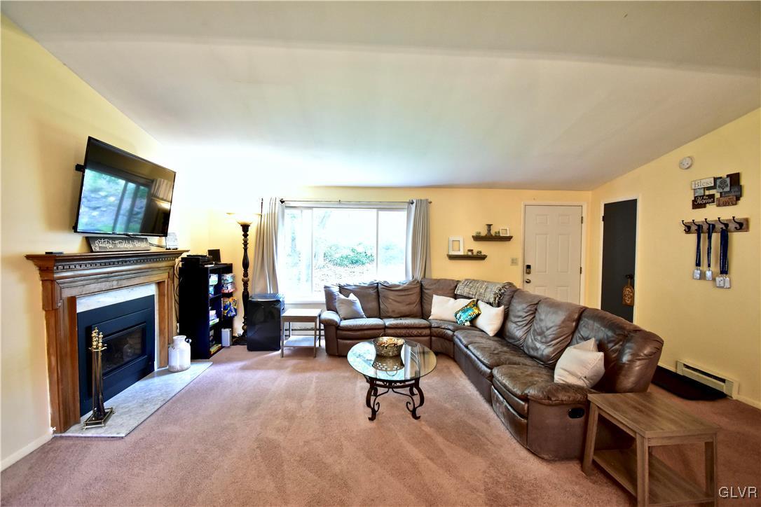 111 Sweet Fern Road Albrightsville, PA 18210 - Photo 8 of 27 Gallery Image 8