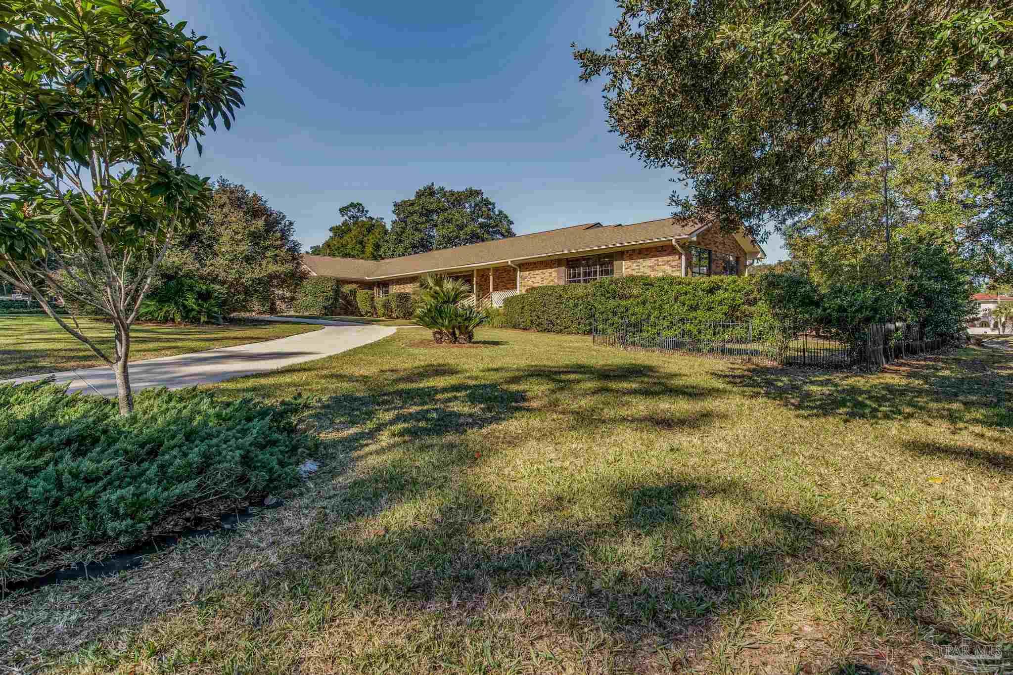 8919 Burning Tree Road Pensacola, FL 32514 - Photo 8 of 72 Gallery Image 8