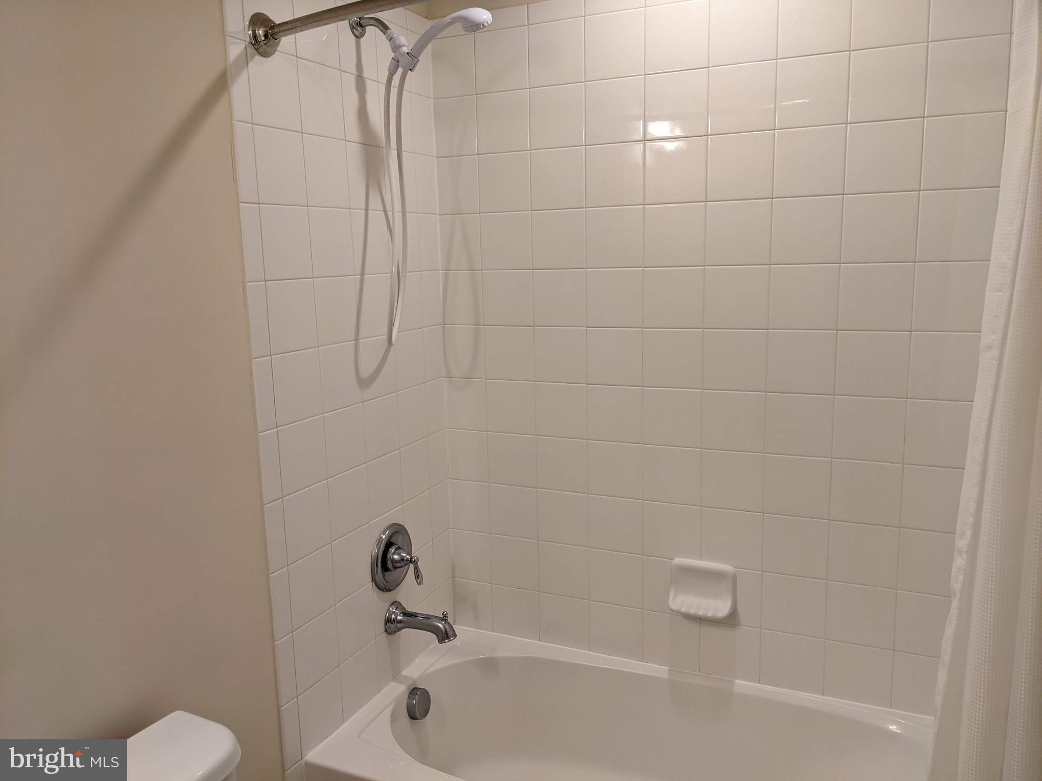 2618 Egret Way Frederick, MD 21701 - Photo 3 of 32