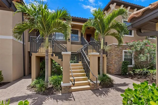 $380,000 | 13810 Messina Loop, Unit 202, Bradenton, FL 34211