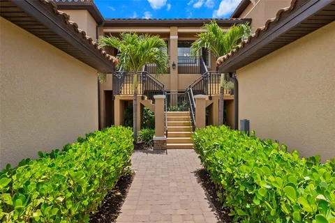 $410,000 | 13810 Messina Loop, Unit 202, Bradenton, FL 34211