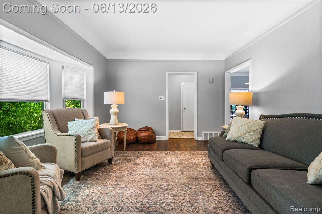 15635 West 13 Mile Road Southfield, MI 48076 - Photo 4 of 25