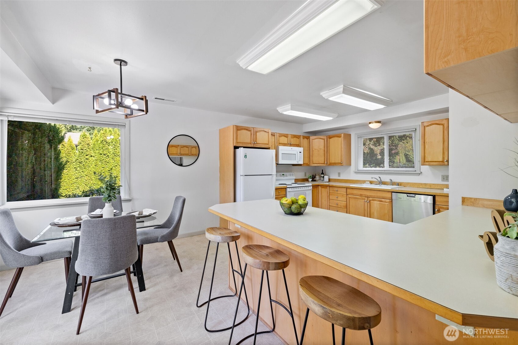 1030 Grandview Street Edmonds, WA 98020 - Photo 12 of 40