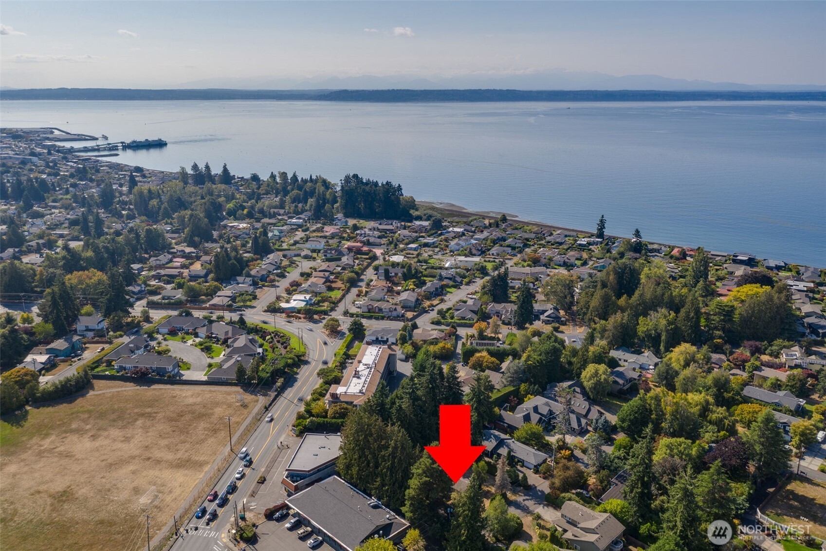 1030 Grandview Street Edmonds, WA 98020 - Photo 3 of 40