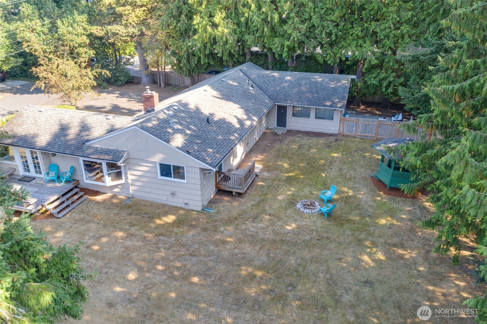 1030 Grandview Street Edmonds, WA 98020 - Photo 37 of 40