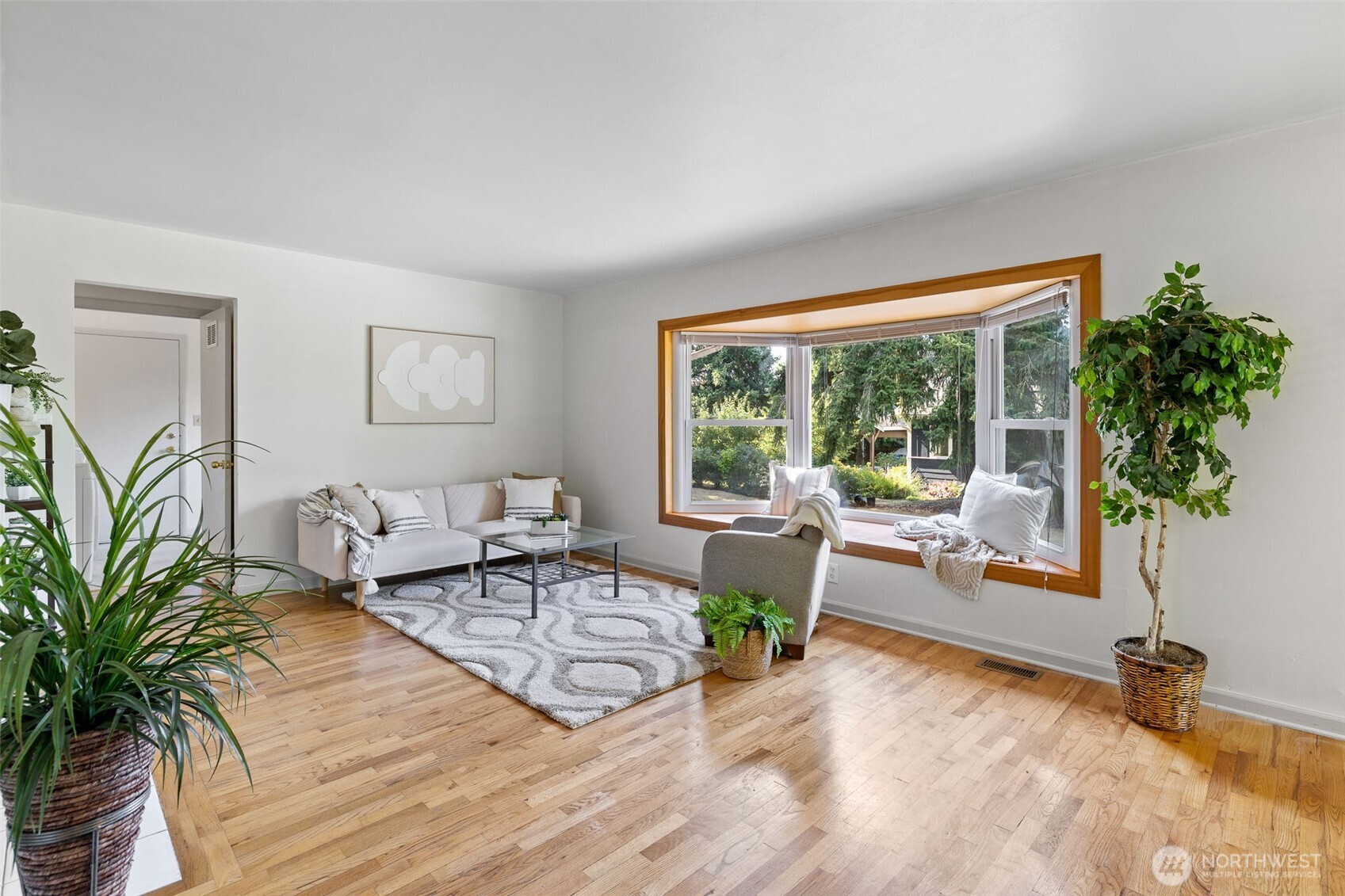 1030 Grandview Street Edmonds, WA 98020 - Photo 8 of 40