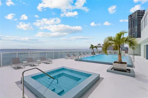 $799,000 | 218 Southeast 14th Street, Unit 2105, Miami, FL 33131