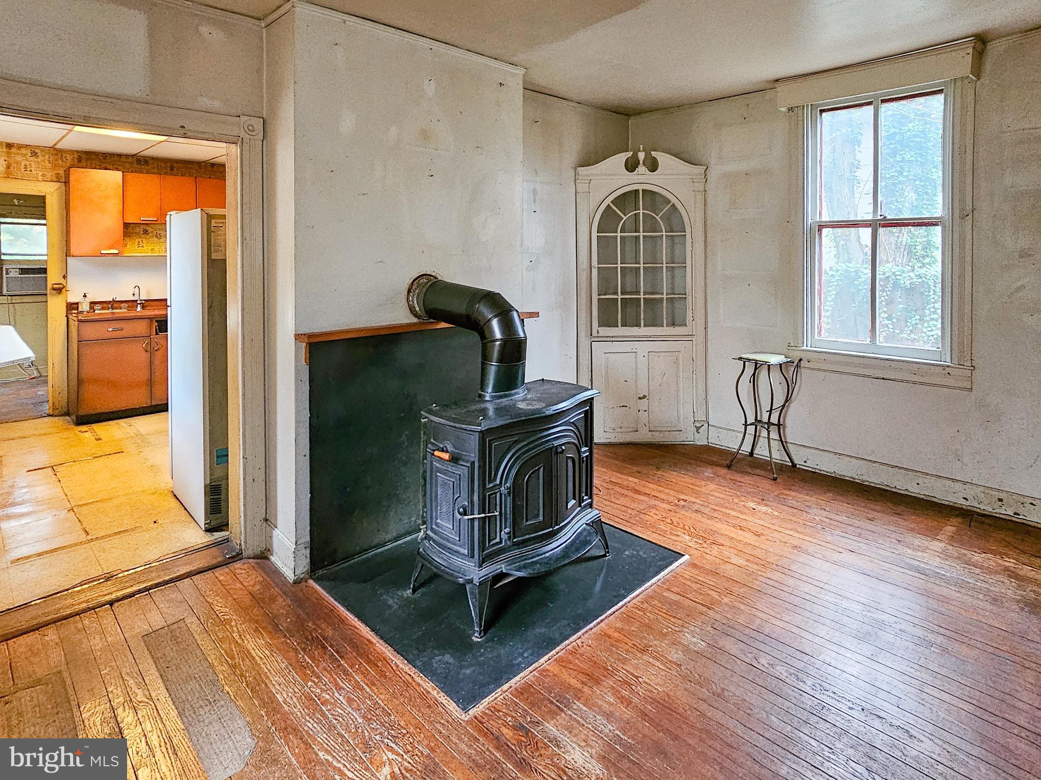 4629 Keswick Road Baltimore, MD 21210 - Photo 6 of 32