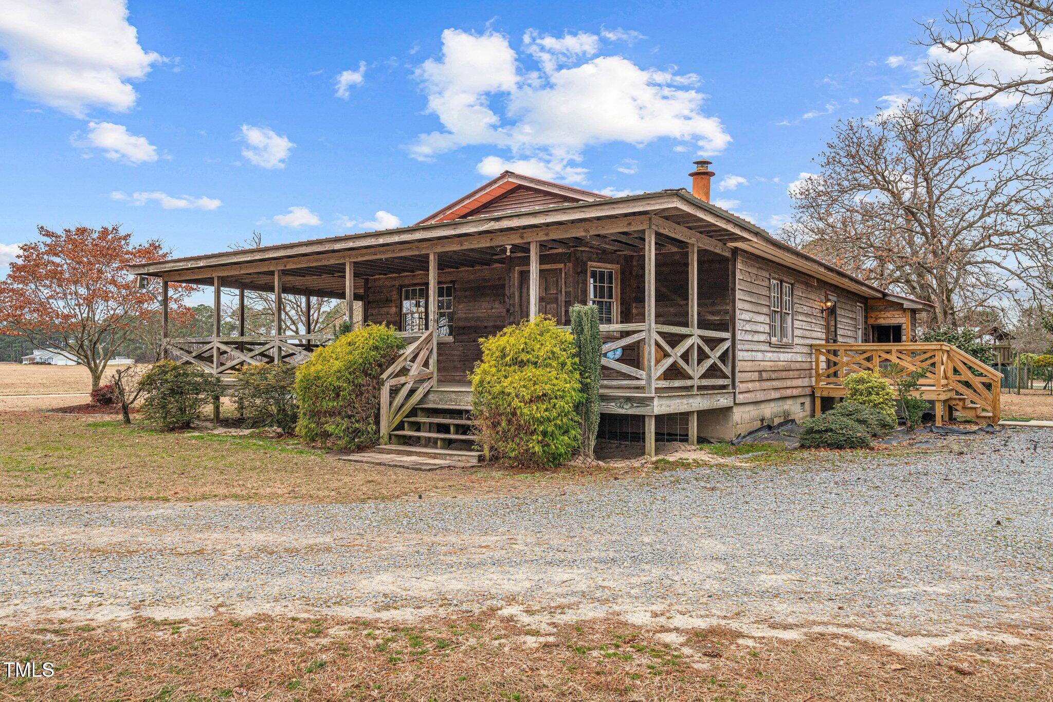 578 Marler Road Benson, NC 27504 - Photo 3 of 55 3-web-or-mls-DSC01237