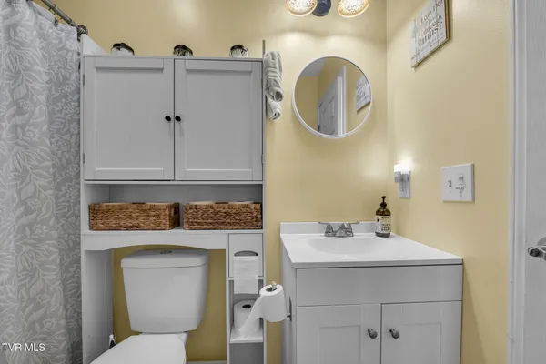 $259,900 | 18408 Fortunes Way, Abingdon, VA 24210