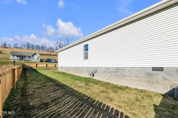 $259,900 | 18408 Fortunes Way, Abingdon, VA 24210