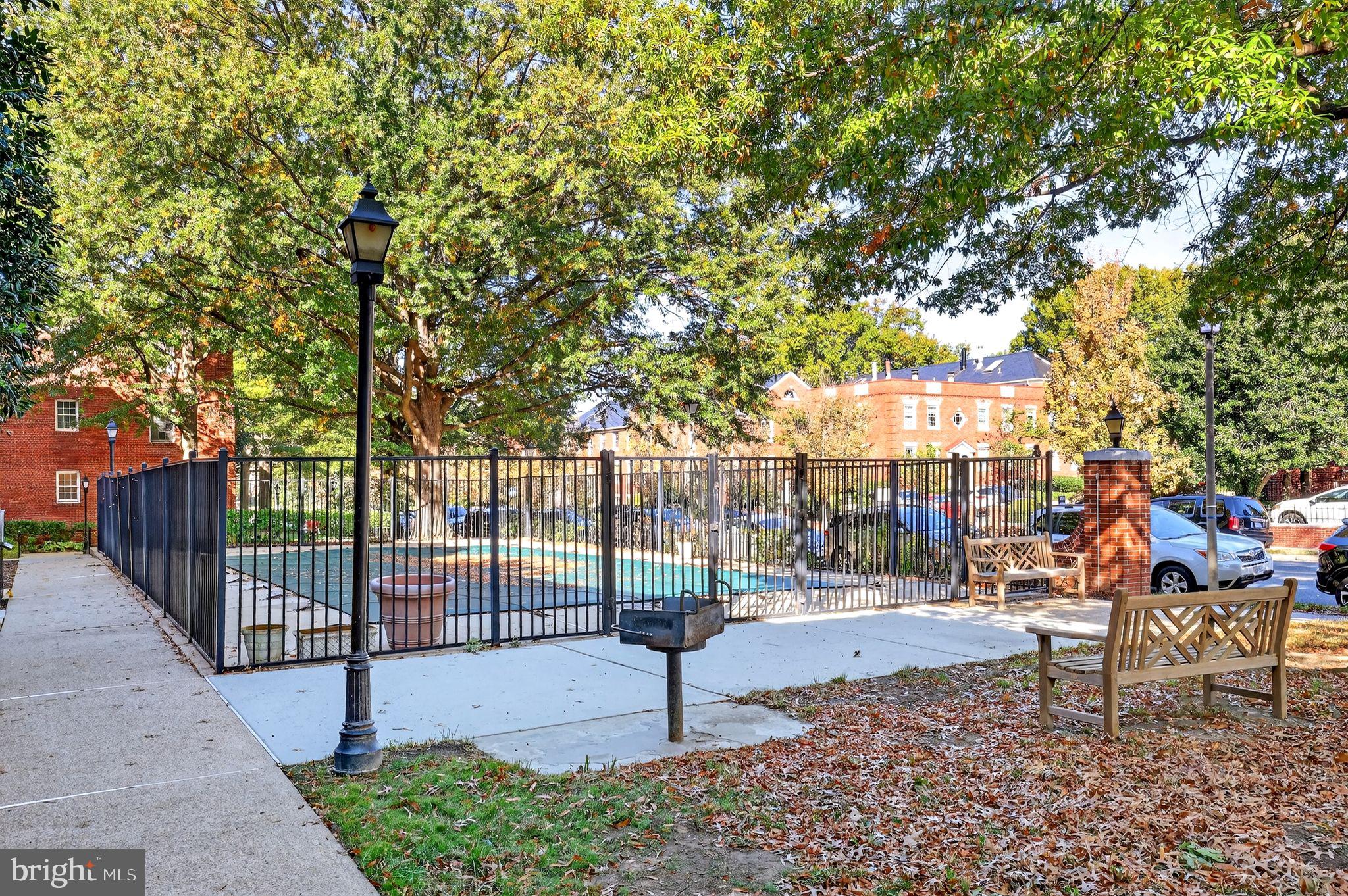 500 Bashford Lane, Unit 3321 Alexandria, VA 22314 - Photo 18 of 20 a view of outdoor space with seating