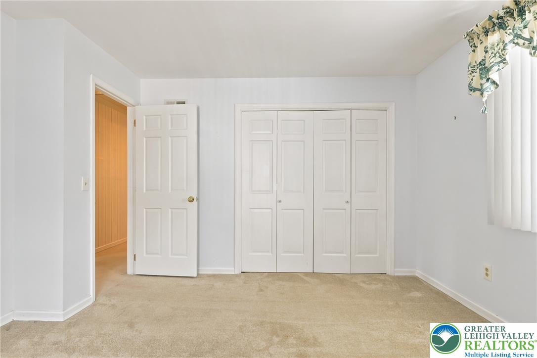 613 East Macada Road Bethlehem, PA 18017 - Photo 29 of 52