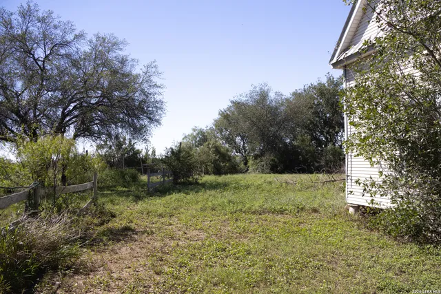 $85,000 | 134 Kessler Lane, Knippa, TX 78870