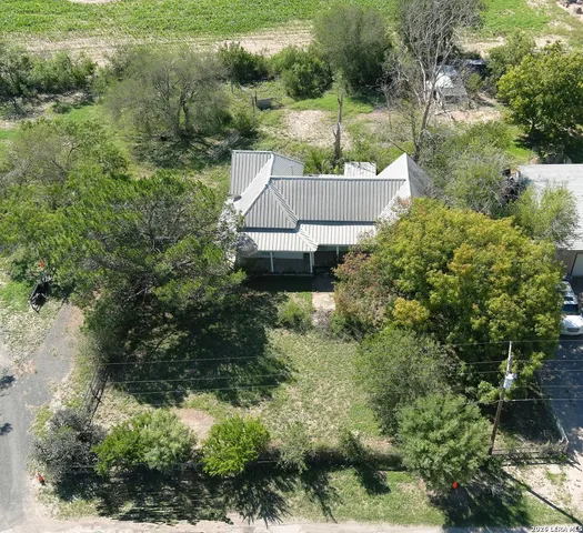 $85,000 | 134 Kessler Lane, Knippa, TX 78870