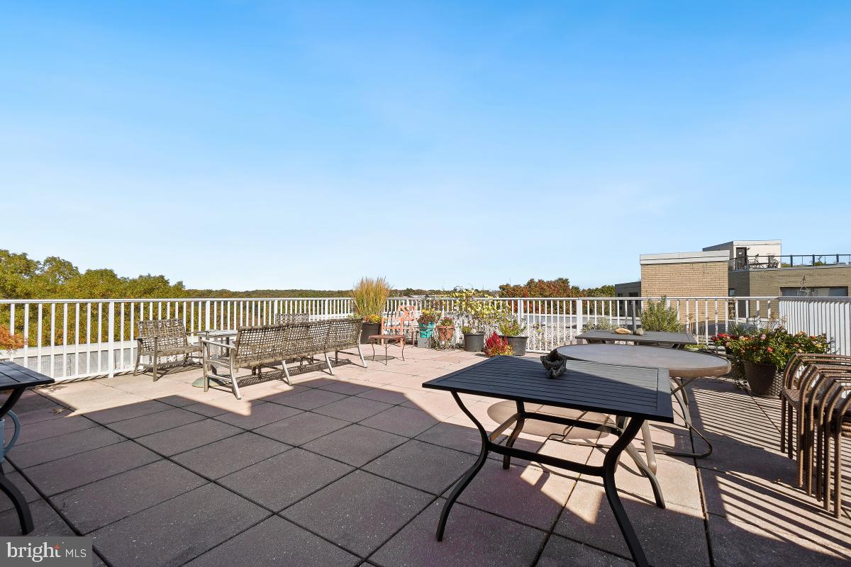 3025 Ontario Road Northwest, Unit 306 Washington, DC 20009 - Photo 23 of 29