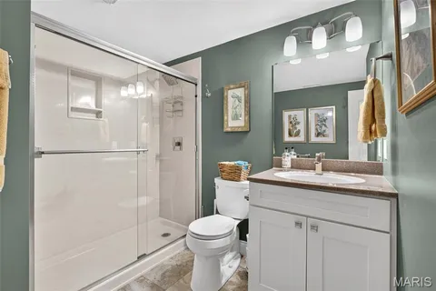 $535,000 | 13203 Dartagnan Court, St. Louis, MO 63141