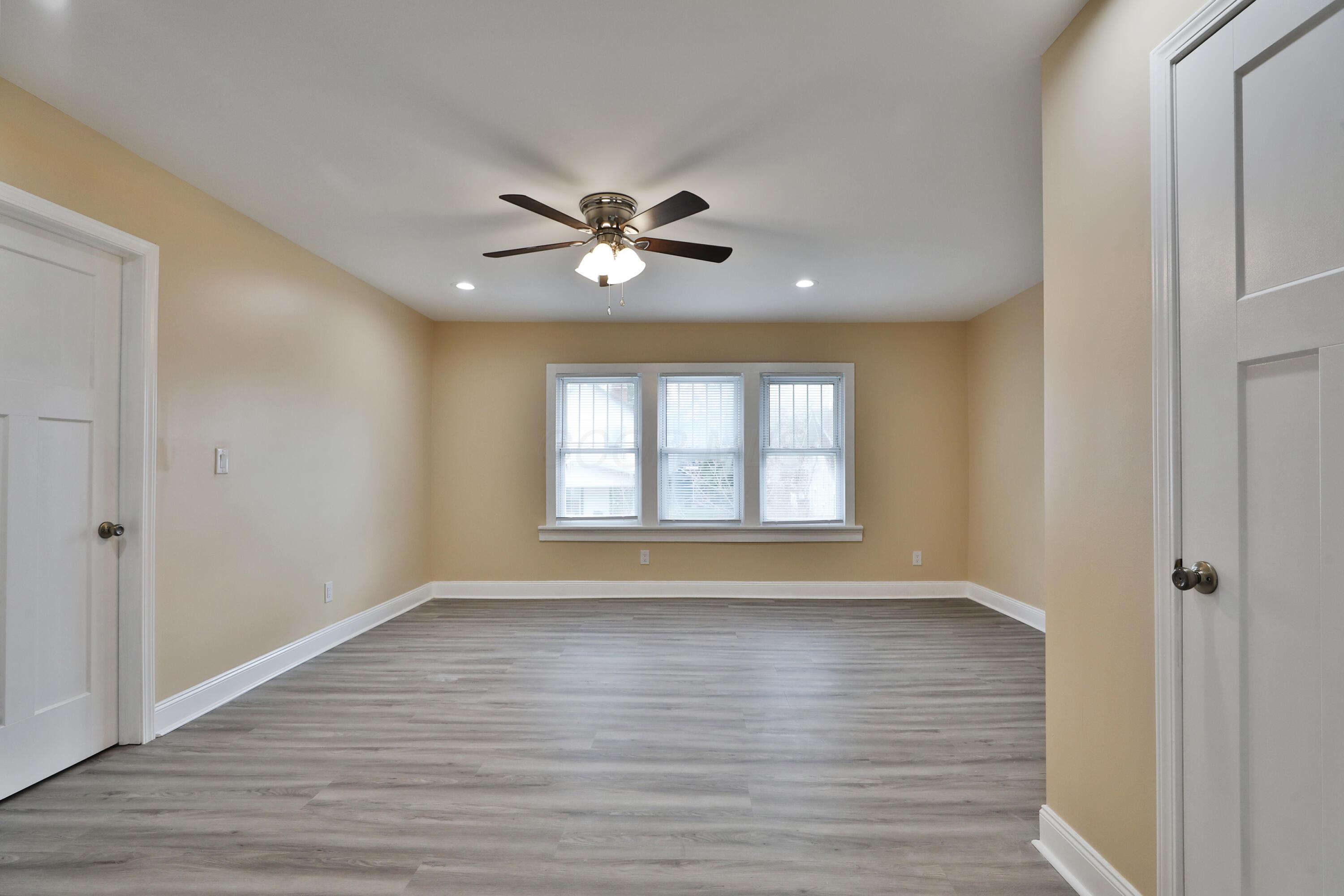 326 Tibet Road Columbus, OH 43202 - Photo 36 of 51 326-Tibet-31