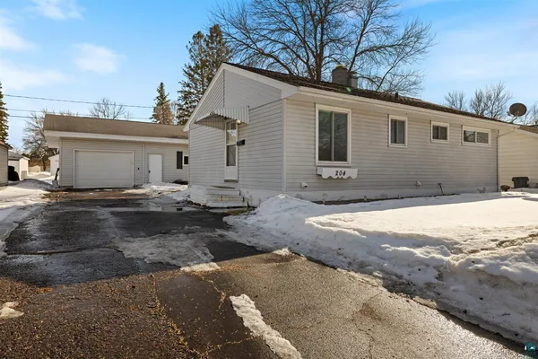 $139,900 | 204 Brandon Road, Hoyt Lakes, MN 55750