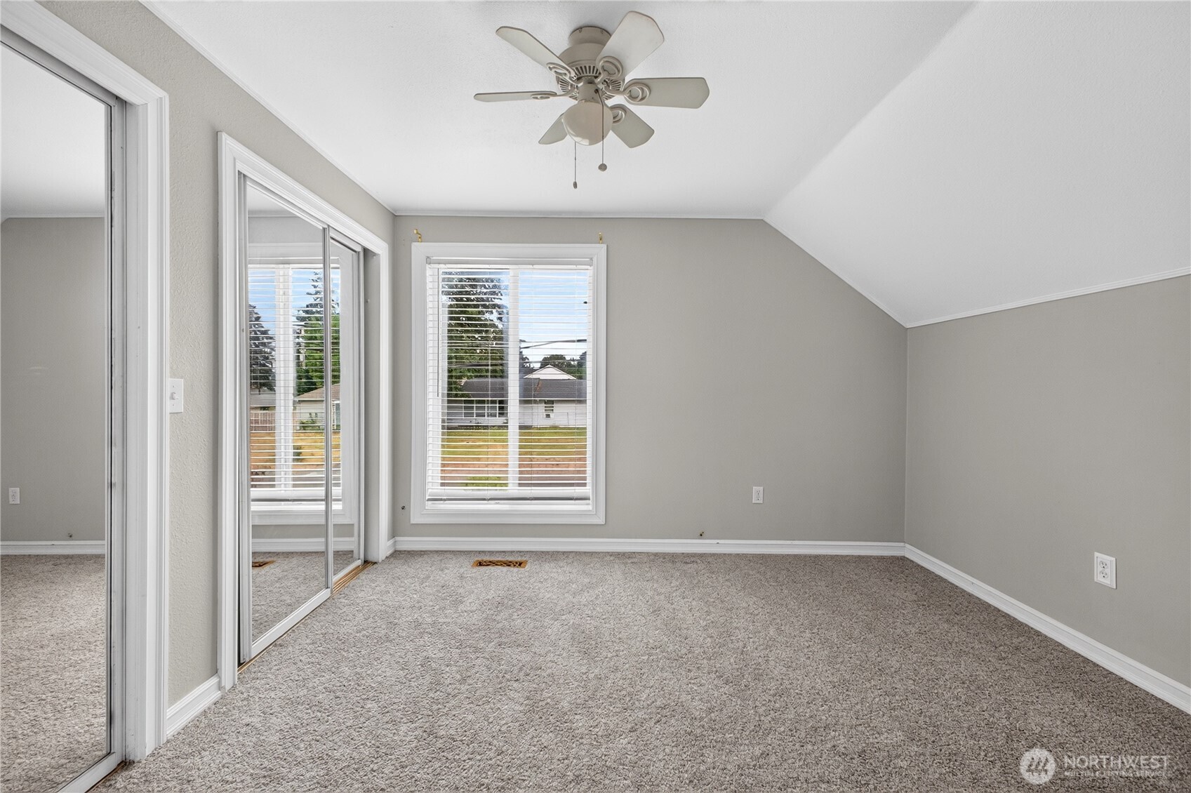 6502 Avondale Road Southwest, Unit 4 Lakewood, WA 98499 - Photo 26 of 34