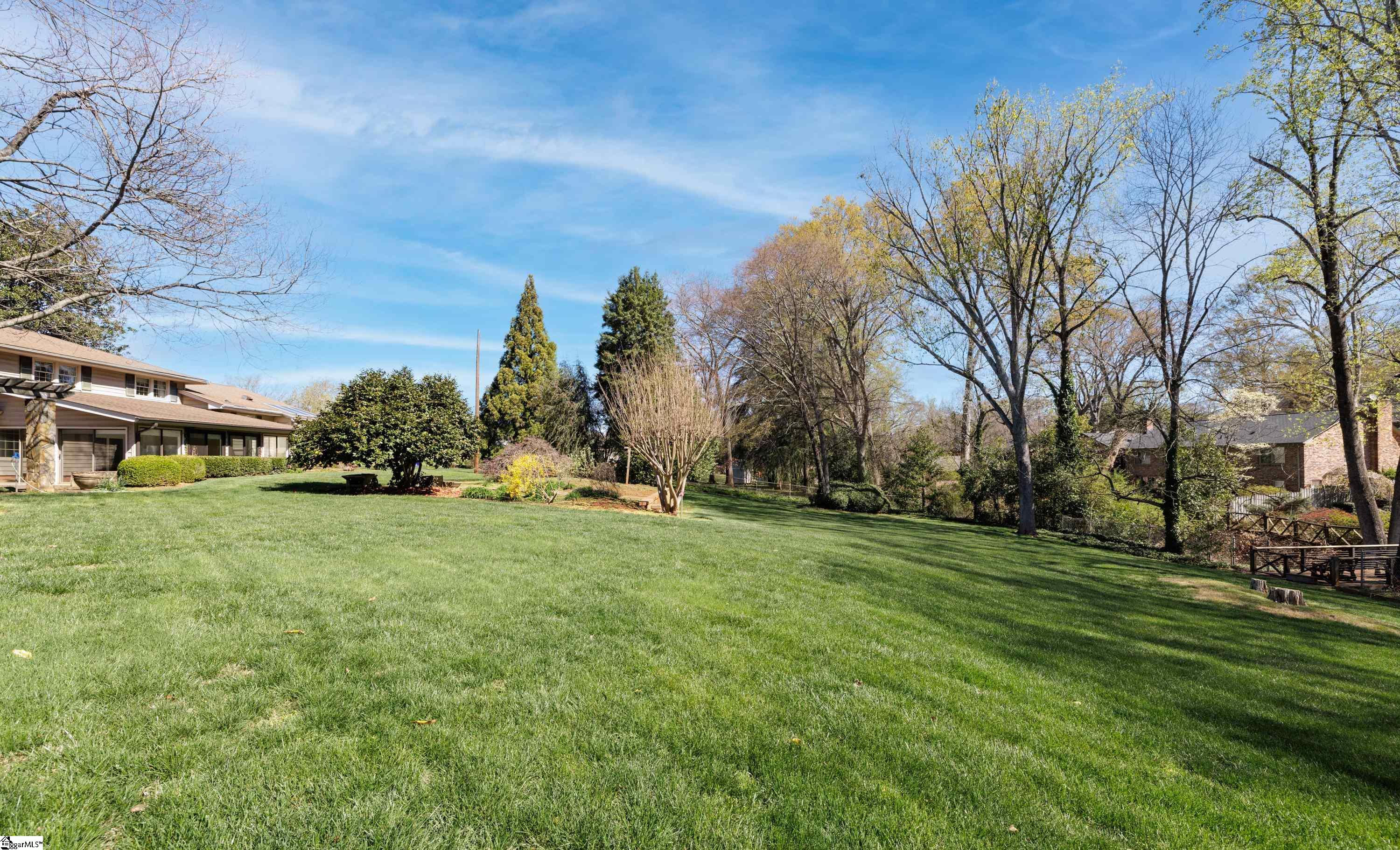 731 Parkins Mill Road Greenville, SC 29607 - Photo 2 of 25