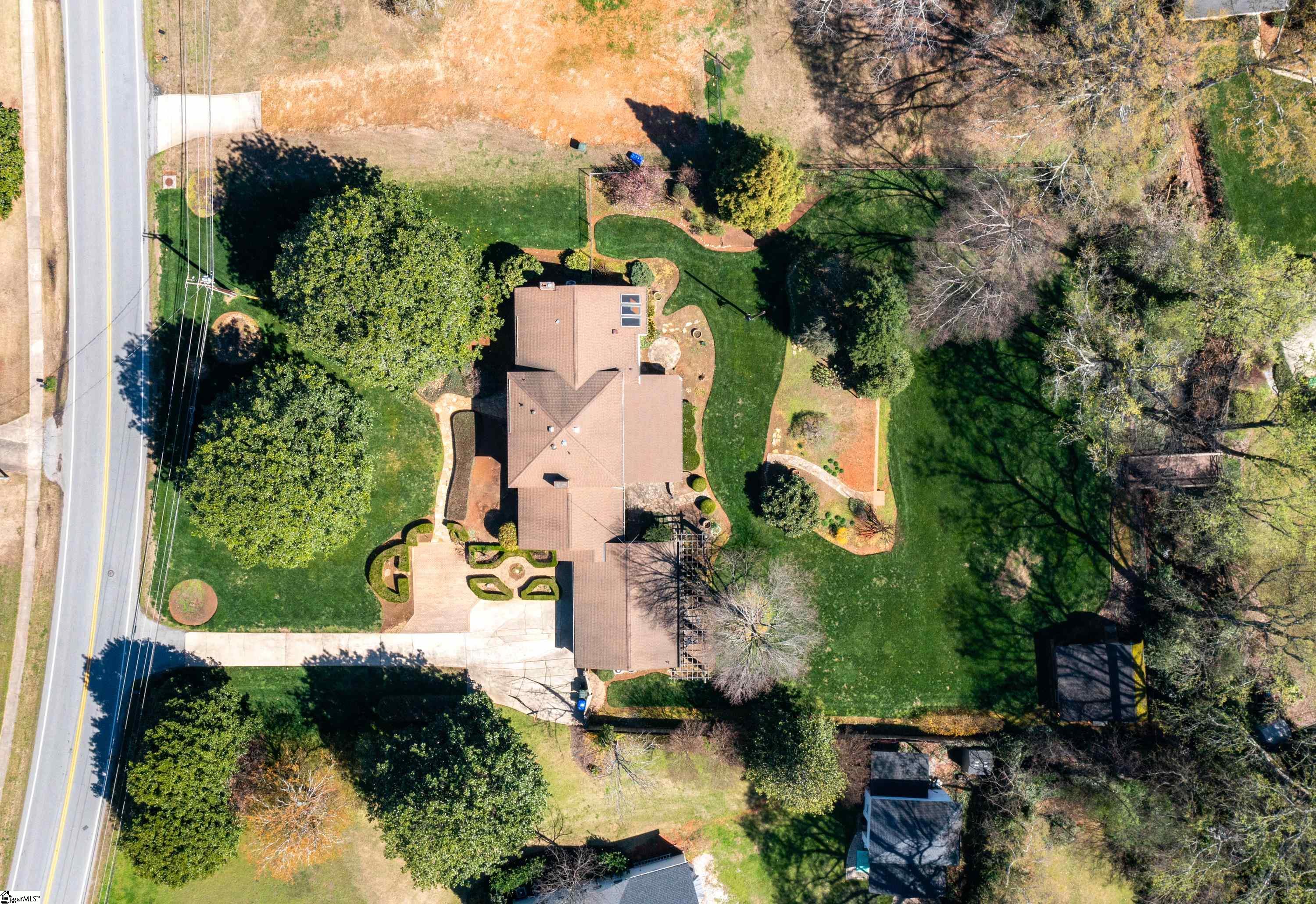 731 Parkins Mill Road Greenville, SC 29607 - Photo 4 of 25