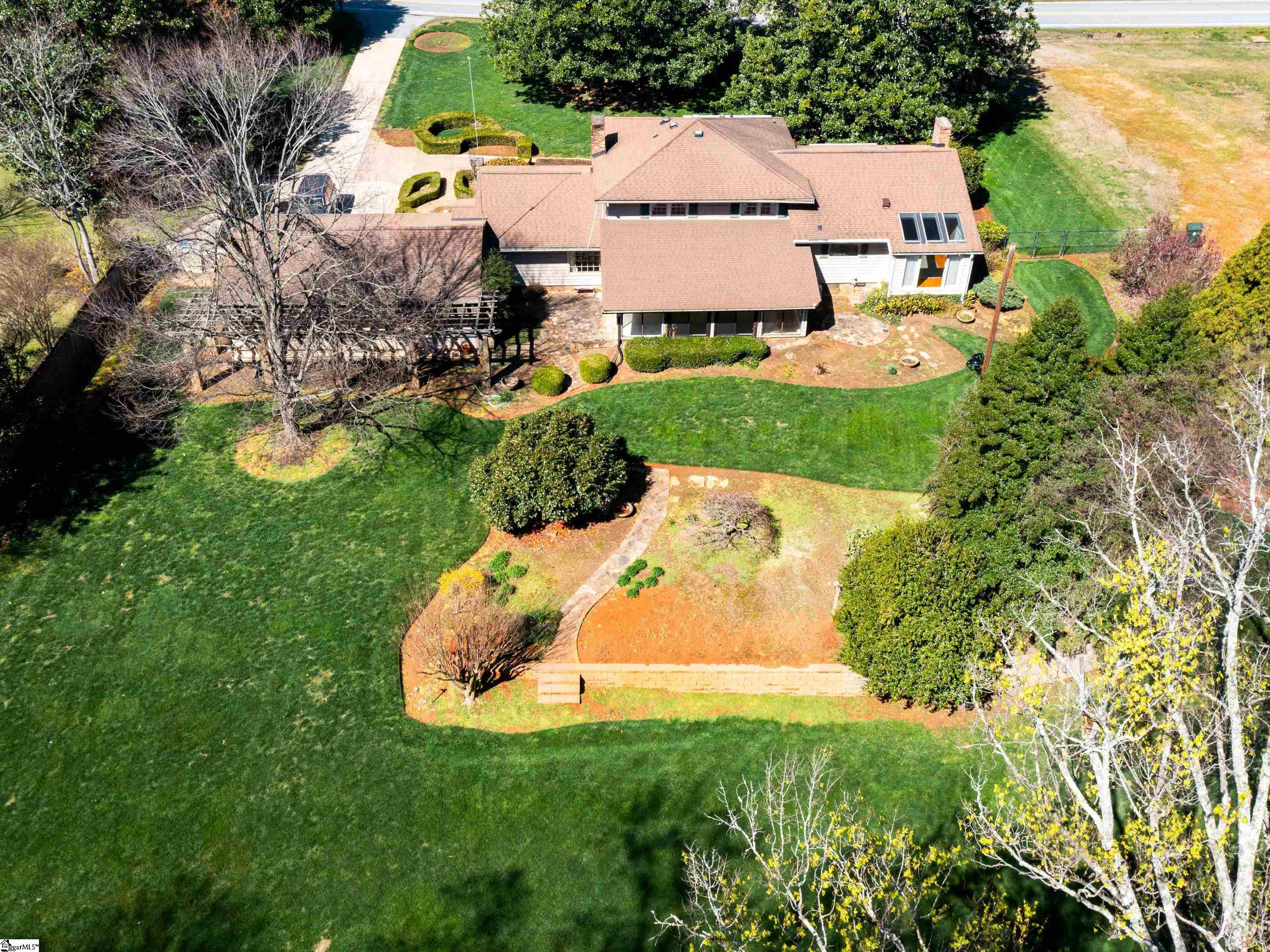 731 Parkins Mill Road Greenville, SC 29607 - Photo 9 of 25