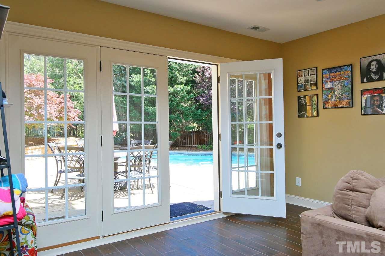 4205 Oakthorne Way Raleigh, NC 27613 - Photo 17 of 25 Gallery Image 17